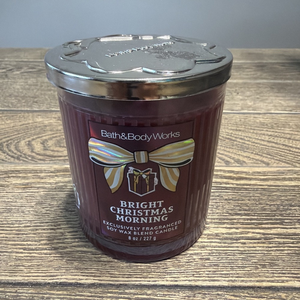 Bath & Body Works Bright Christmas Morning 8oz Single Wick Soy Wax Blend Candle